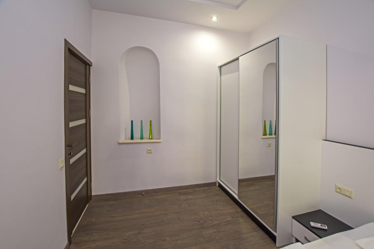 Yerevan Guest House Bagian luar foto