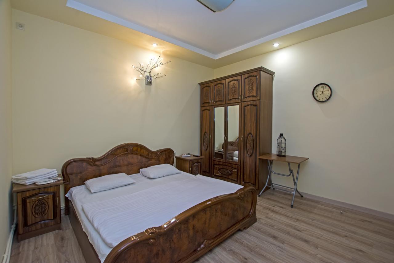 Yerevan Guest House Bagian luar foto